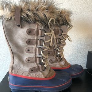 SOREL Joan of Arctic woman  fur suede boots size 8